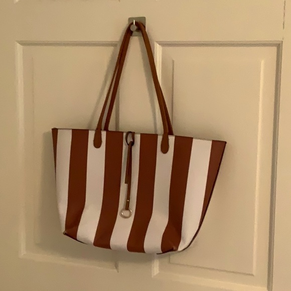 Camel and white stripe tote bag - Picture 1 of 1